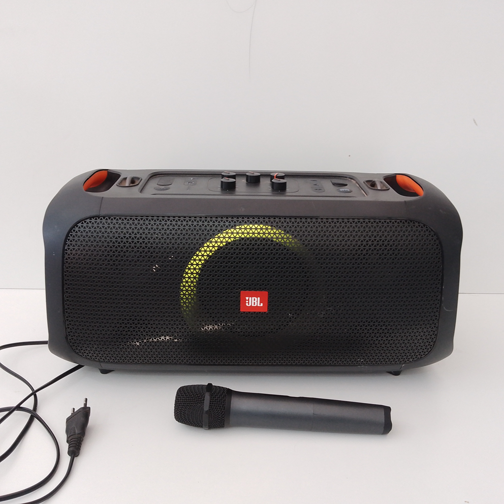 Speaker Potencia Watts No Tiene Marca Jbl Sin Control Modelo One-The-Go Usado En Buen Estado Sin Caja Acc Con Microfono InalambricoCable Power