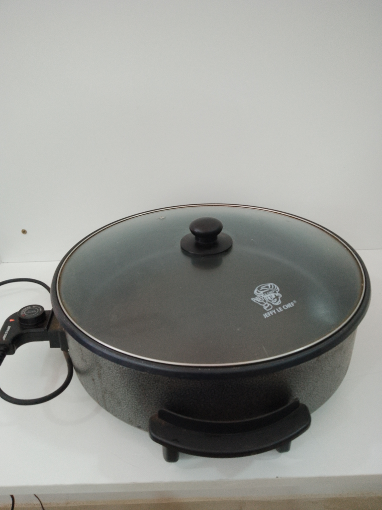 Olla Marca Jeffy Chef Modelo Kld-110 Usado En Buen Estado Con No Tiene Tipo Convencional Acc Con Tapa De Vidrio