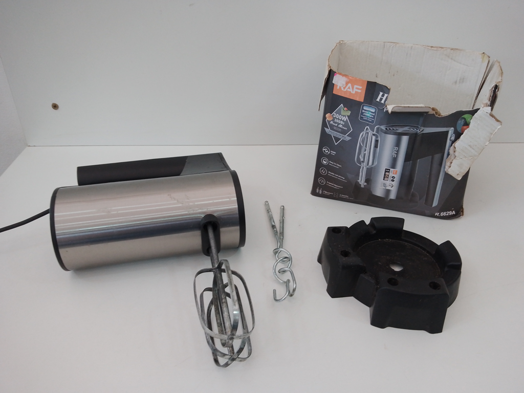 Batidora Marca Raf Modelo R6629a Usado Con Desgaste Acc No Tiene
