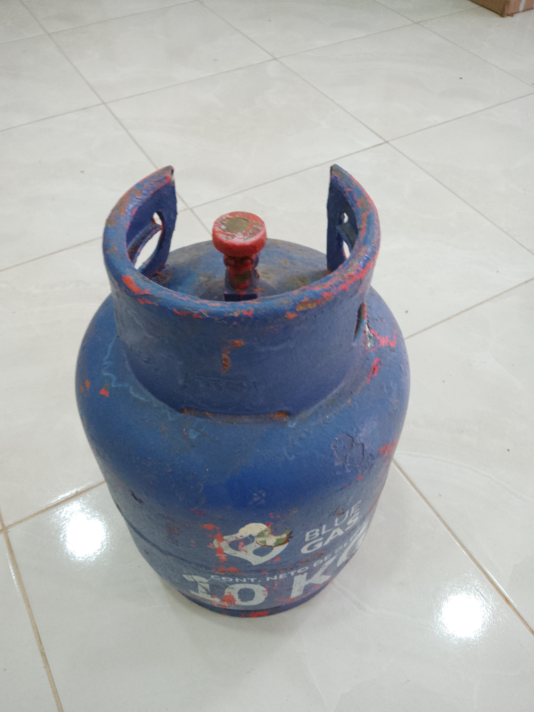 Garrafa Cap 10 Kg. Marca Blue Gas Usado En Buen Estado Color Azul Acc No Tiene