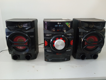 Mini Componente Marca Lg Modelo Cm4350 Usado Con Desgaste Acc Con Dos Parlantes