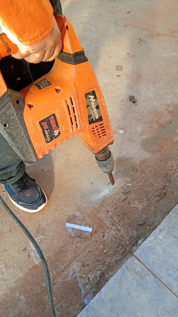 Taladro Marca Magnun Modelo Md251p Usado En Buen Estado Acc Con Maletin Y Mecha