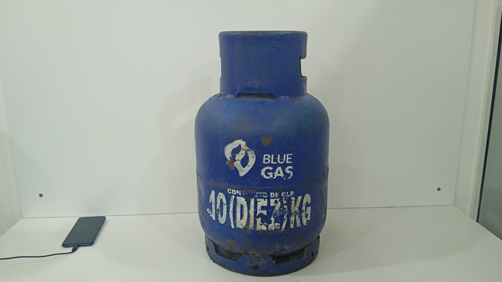 Garrafa Cap 10 Kg. Marca Blue Gas Usado En Buen Estado Color Azul Acc No Tiene