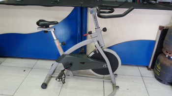 Bicicletas Estatica Marca Athletic Modelo Advanced650bs Usado En Buen Estado Acc Tipo Spinning