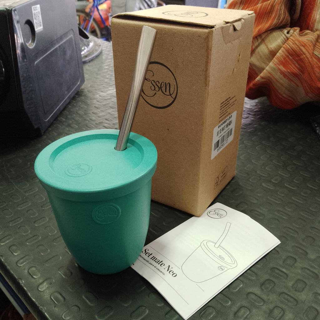Olla Marca Essen Modelo Neo Aqua Nuevo Sin Uso Con Con Bombilla Essen Tipo Convencional Acc Es Una Guampa Para Mate