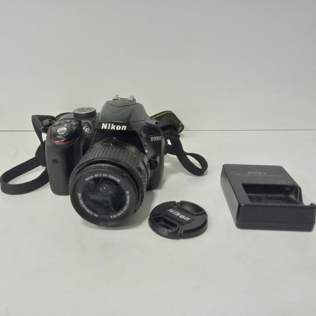 Camara Fotografica Marca Nikon Modelo D3300 Acc Con C/Correa Acc C/Cargador
