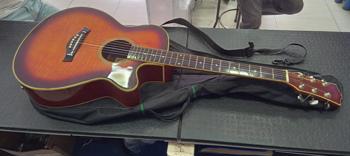 Guitarra Marca Texas Modelo F-561eq Usado En Buen Estado Acc: Tipo ElectroacusticaCon Estuche
