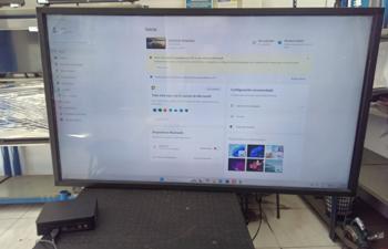 Computadoras De Escritorio Marca Nuc Modelo Inter Nuc Usado En Buen Estado Procesador Celeron Memoria Ram 8 Gb Disco Duro 250 Gb Acc Tele De 43Cable HdmiTranformador