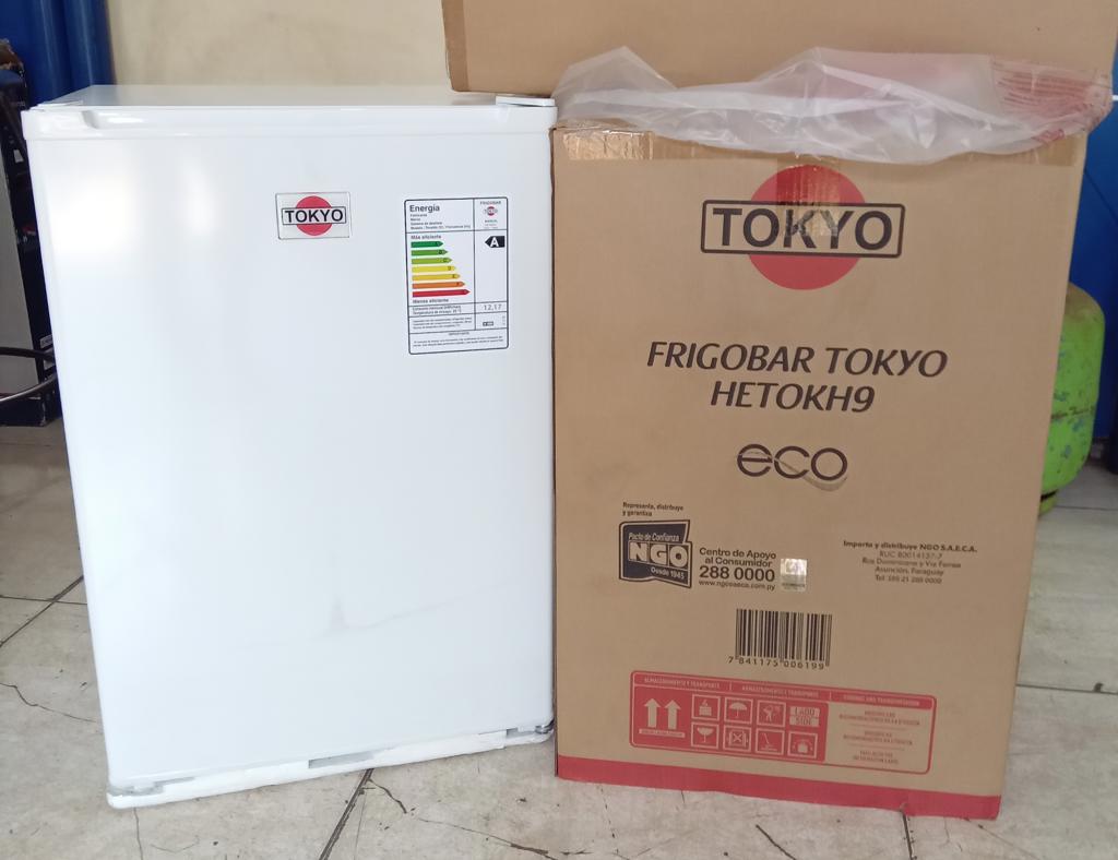Heladera Marca Tokyo Modelo Htokh9 Nuevo Sin Uso Litros 100 Acc Dos Parrillas Dos Portavasos Congeladorcito