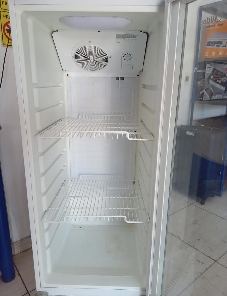Visicooler Marca Midea Modelo Mdrz302fgg01 Usado En Buen Estado Acc Con Dos ParrillasDe 300 Litros