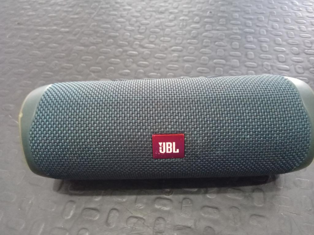 Speaker Potencia Watts 20 Marca Jbl Sin Control Modelo Flip 5 Usado En Buen Estado Sin Caja Acc No Tiene