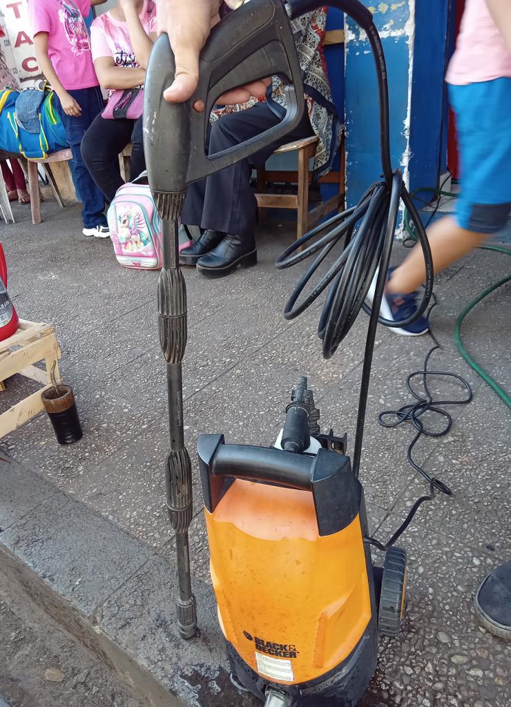 Hidro Lavadora Marca Black+Decker Modelo Pw1300 Usado En Buen Estado Acc Con Pistola Y Manguera