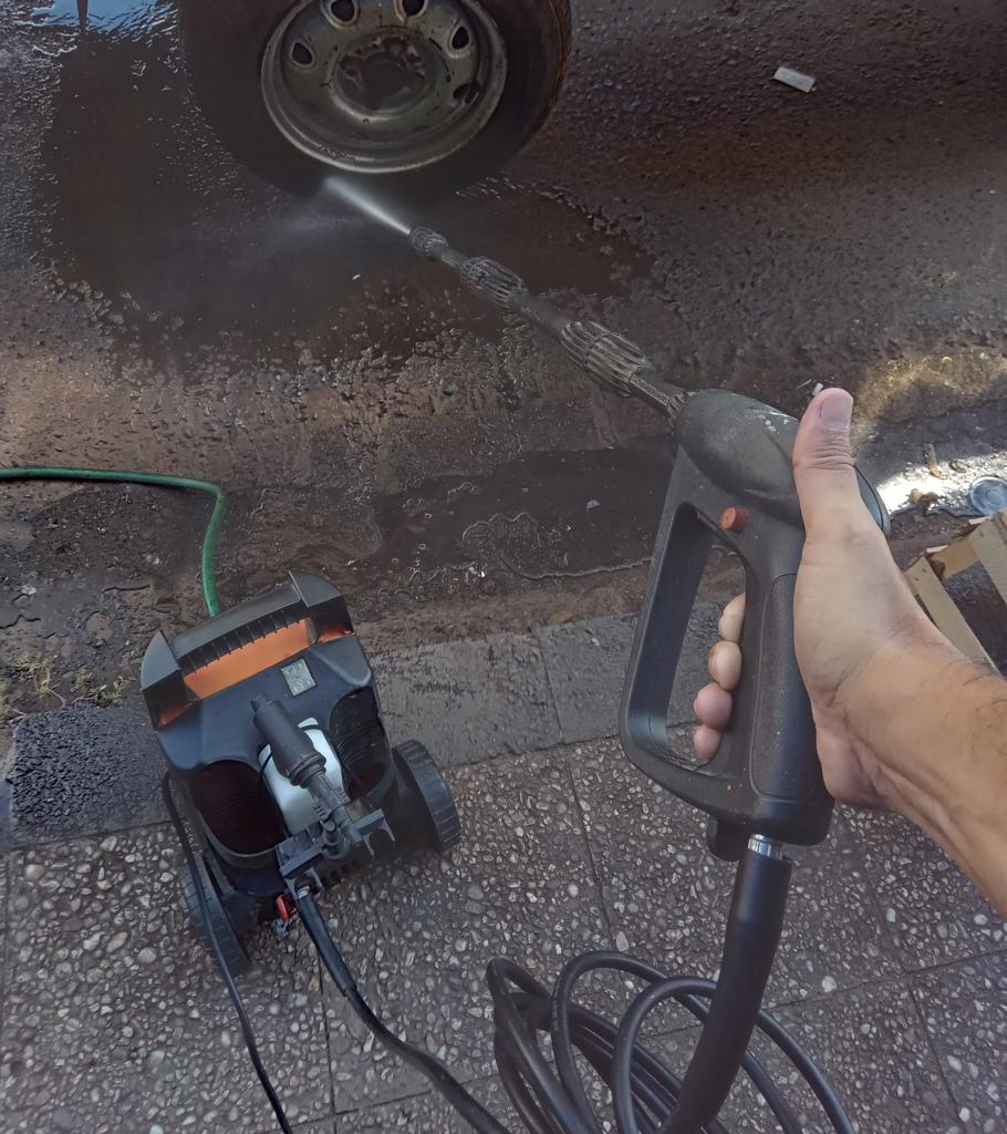 Foto 2 de Hidro Lavadora Marca Black+Decker Modelo Pw1300 Usado En Buen Estado Acc Con Pistola Y Manguera