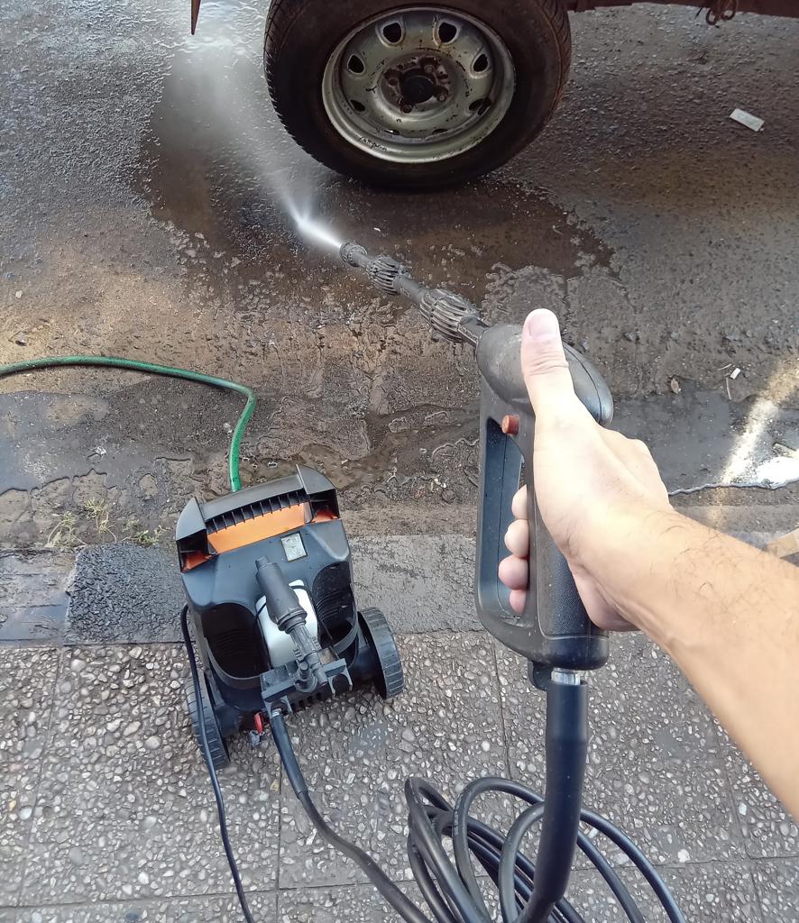 Foto 3 de Hidro Lavadora Marca Black+Decker Modelo Pw1300 Usado En Buen Estado Acc Con Pistola Y Manguera