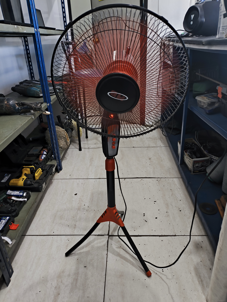 Ventilador 3 Velocidades Marca Mb Modelo Mbve03 Usado En Buen Estado Acc No Tiene