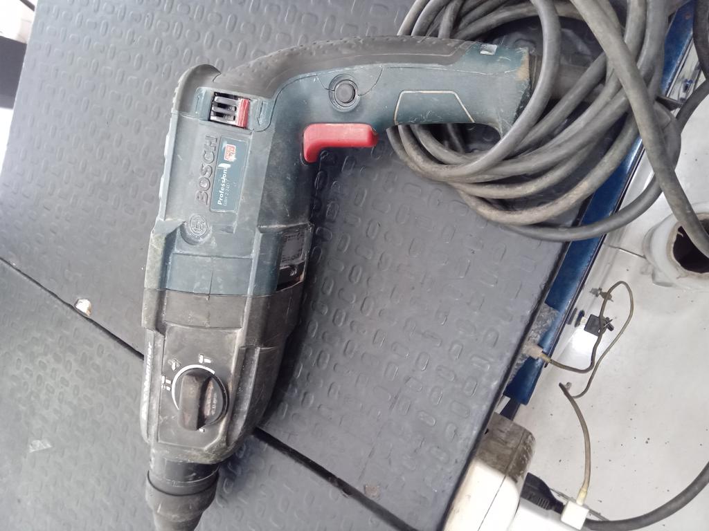 Taladro Marca Bosch Martillete Modelo Gbh-2-24d Usado En Buen Estado Acc No Tiene