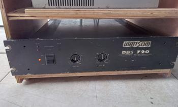 Amplificador De Sonido P/ Discoteca Marca Wattsom Modelo Dbs720 Usado En Buen Estado Acc Cable Power