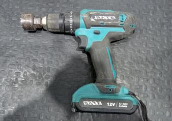 Taladro Marca Sate Modelo A-Tk842 Usado En Buen Estado Acc Taladro A BateriaCon Una Bateria Y CargadorDe 12 Volt