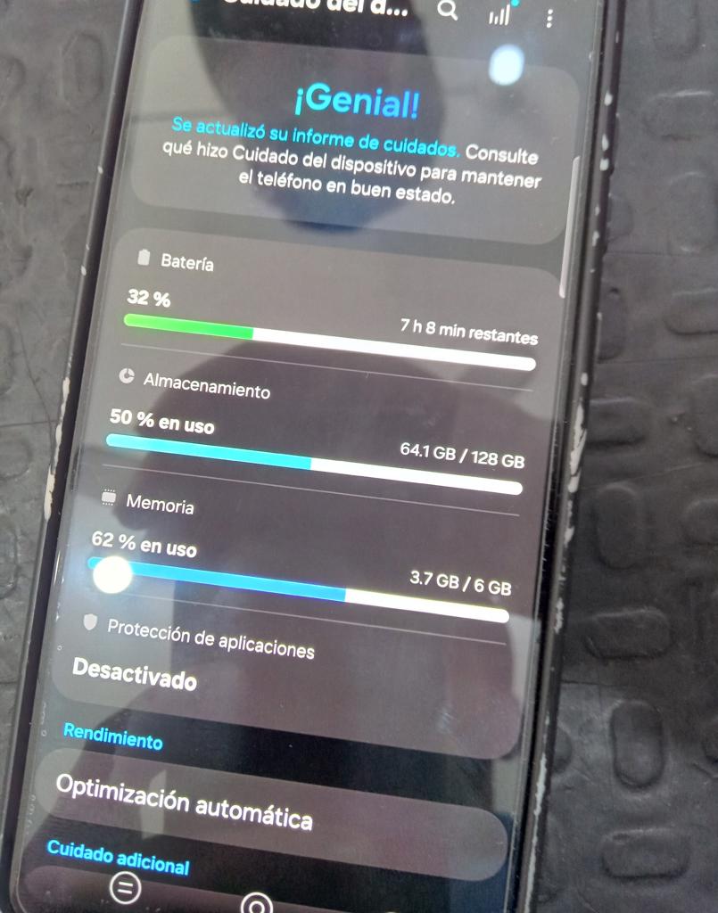 Celular Marca Samsung Modelo A52 Memoria Ram 6 Gb Almacenamiento Interno 128 Gb Acc Con Silicona