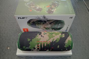 Speaker Potencia Watts 30 Marca Jbl Sin Control Modelo Flip 7 Usado En Buen Estado Sin Caja Acc Semi Nuevo En Caja