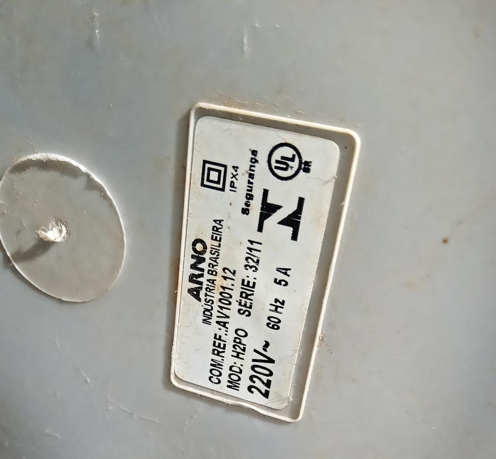 Foto 3 de Aspiradora Marca Arno Modelo H2po Usado Con Desgaste Acc Caño CorrugadoPicoRuedas