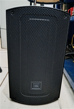 Caja De Sonido Amplificada Marca Jbl Modelo Max10 Sin Control Usado En Buen Estado Acc Cable PowerTripode En Caja
