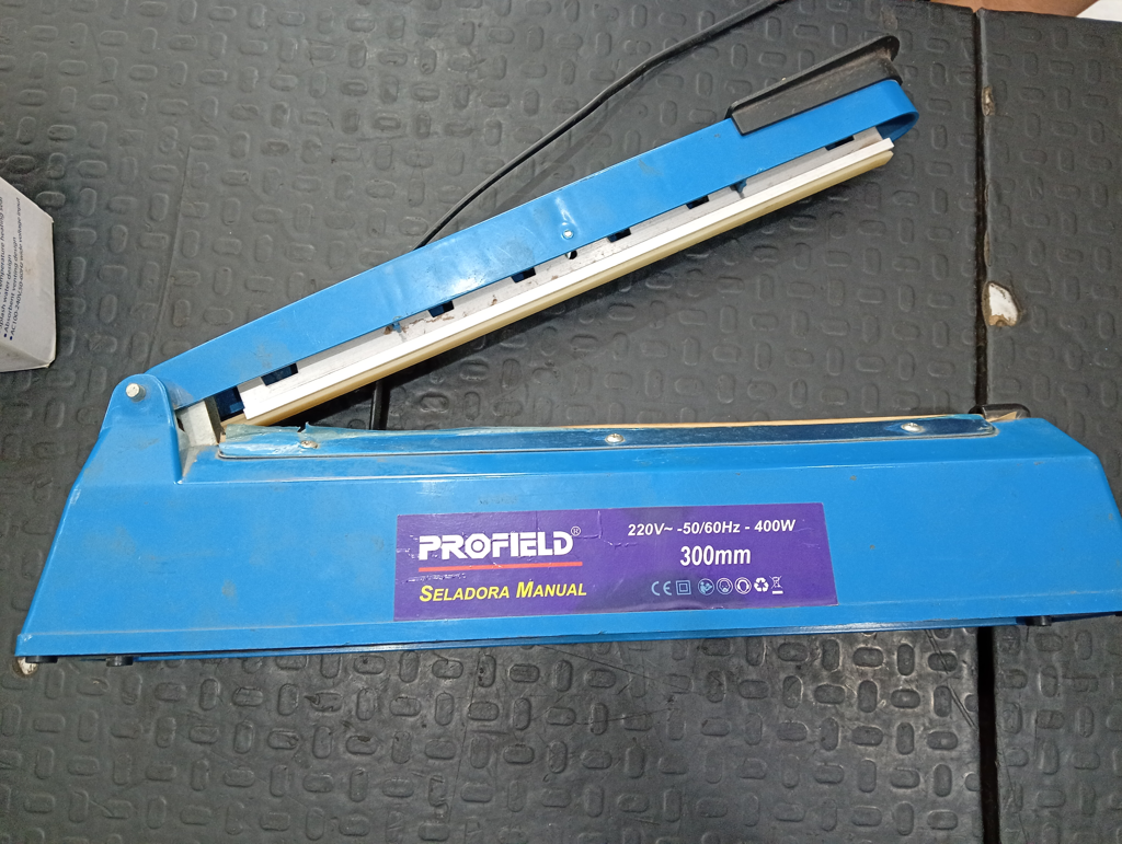 Sellador De Bolsa Marca Profield Modelo No Tiene Usado Con Desgaste Con No Tiene Acc No Tiene