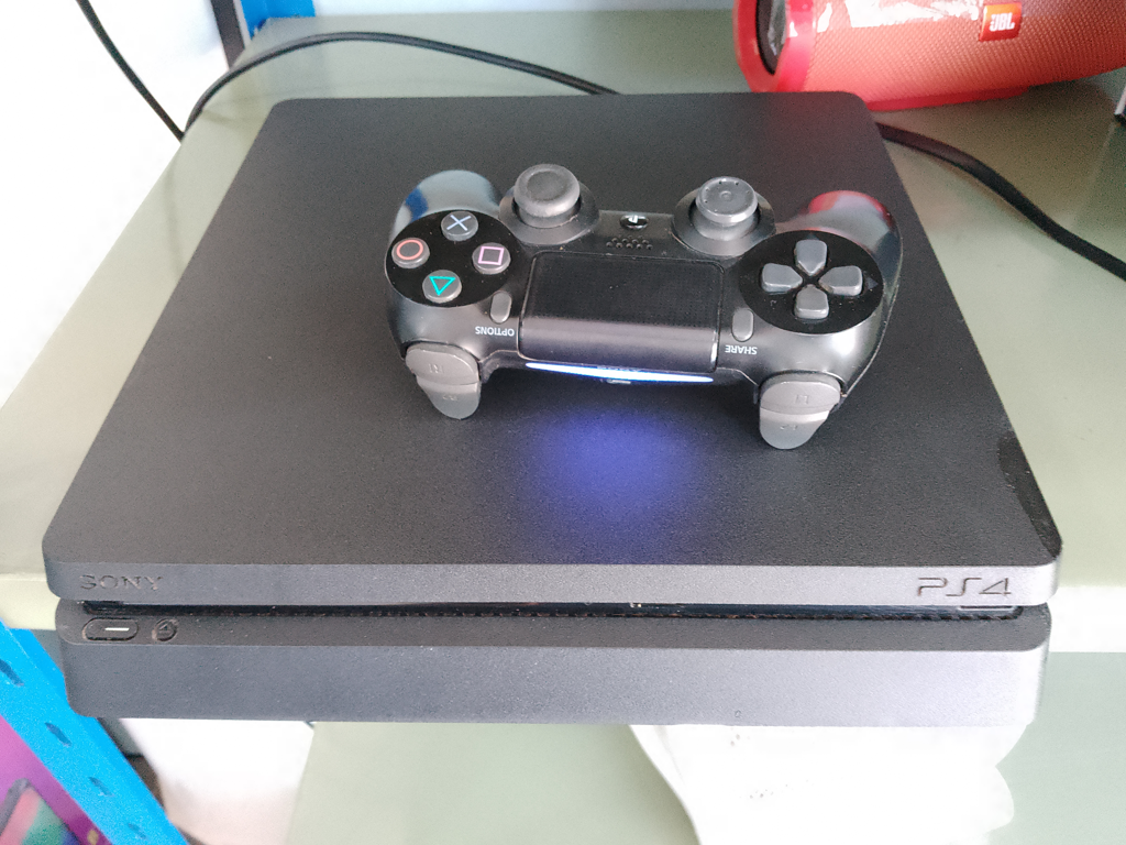 Juego Electronico Ps4 Marca Sony Modelo Cuh-2115b Disco Duro 500 Gb Con Control Sin Caja Usado En Buen Estado Acc Cable PowerCable Hdmi