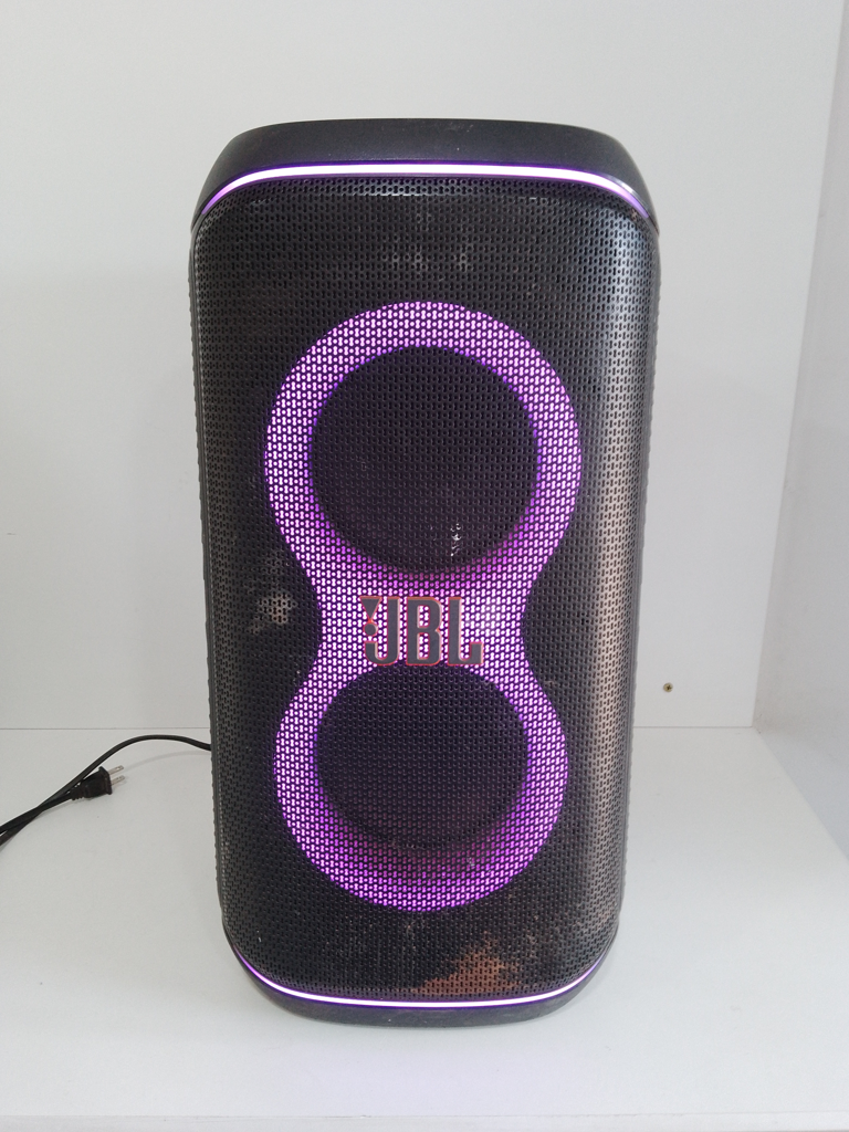 Parlante Portatil Marca Jbl Modelo Partybox120 Usado En Buen Estado Con No Tiene Acc Cable PowerLuces