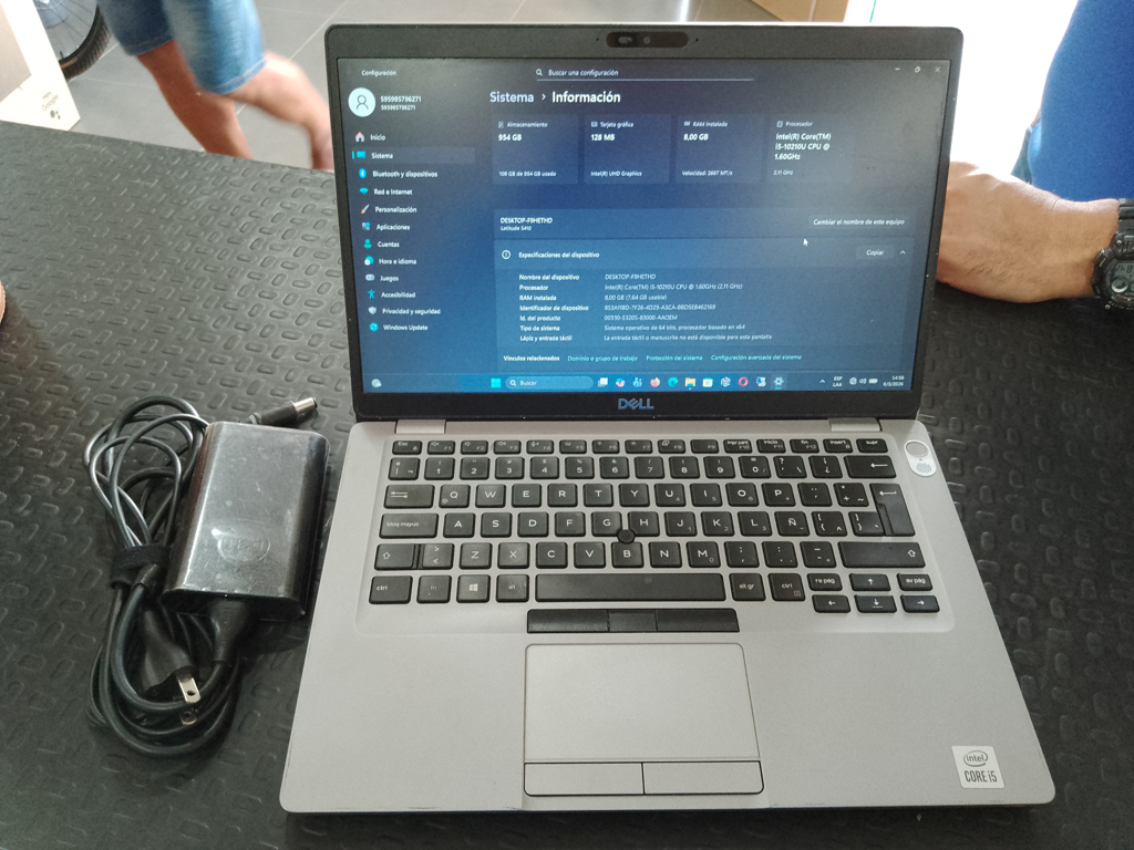 Notebook Marca Dell Modelo Latitude 5410 Procesador I5-10 Memoria Ram 8 Gb Disco Duro 1.000 Gb Generacion 10 Acc Sin Teclado Numerico