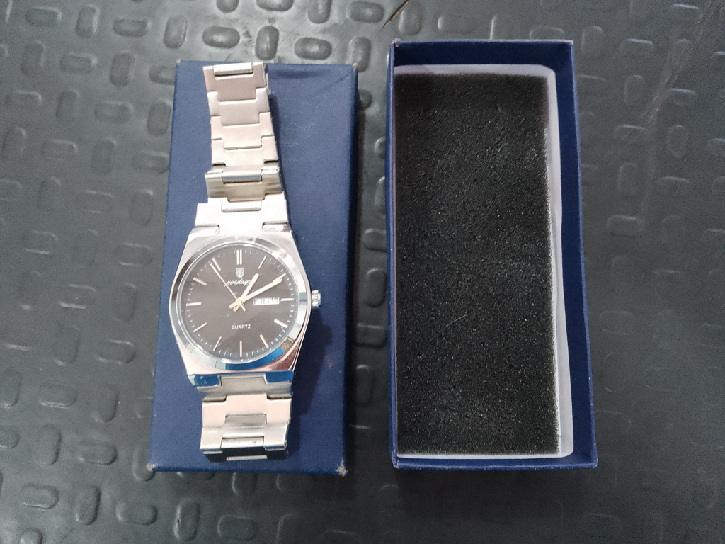 Reloj Para Caballero Marca Poedagar Modelo 3atm Usado En Buen Estado Acc No Tiene