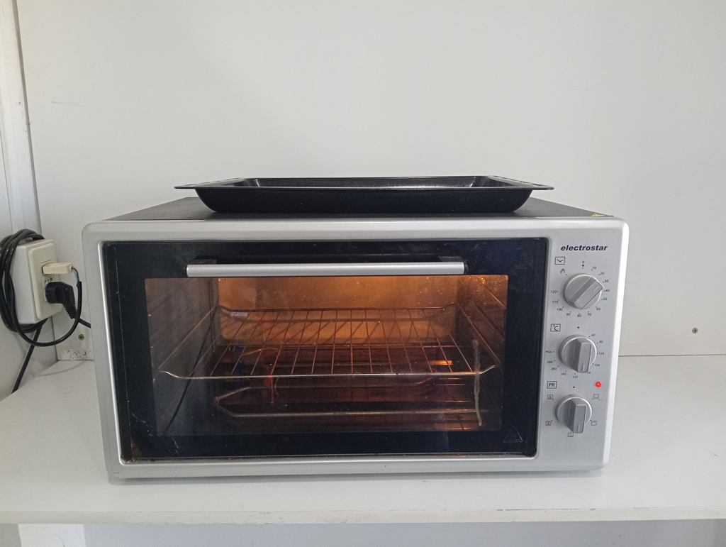 Horno Marca Electrostar Litros 45 Modelo Es-He4505 Usado En Buen Estado Acc BandejaParrillaLuz