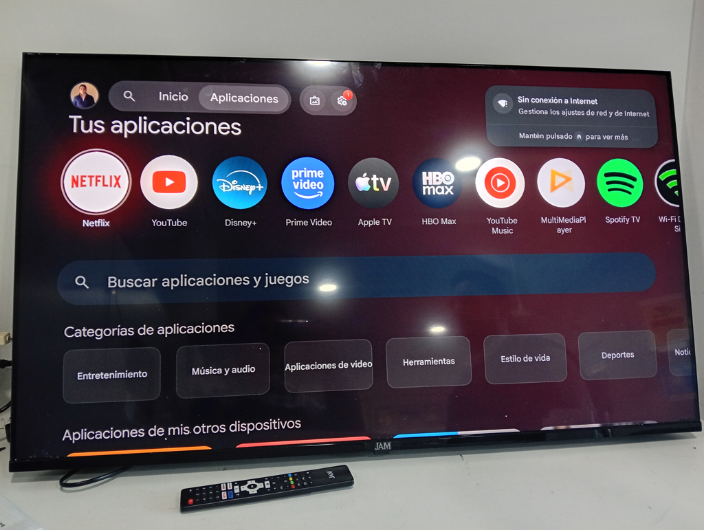 Televisor Led Smart De 50 '' Marca Jam Modelo Ultrasgtm-50gfs Con Control Usado En Buen Estado Acc Patitas C/ TornillitosManual