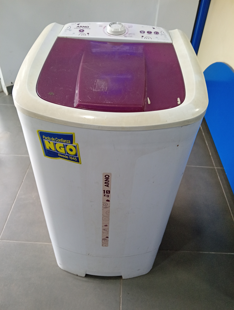 Lavarropas Cap 10 Kg. Marca Arno Modelo Ml60 Usado En Buen Estado Acc Manguera De Carga Y Descarga