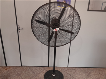 Ventilador 3 Velocidades Marca Tokyo Modelo Vetokp1130 Usado Con Desgaste Acc No Tiene