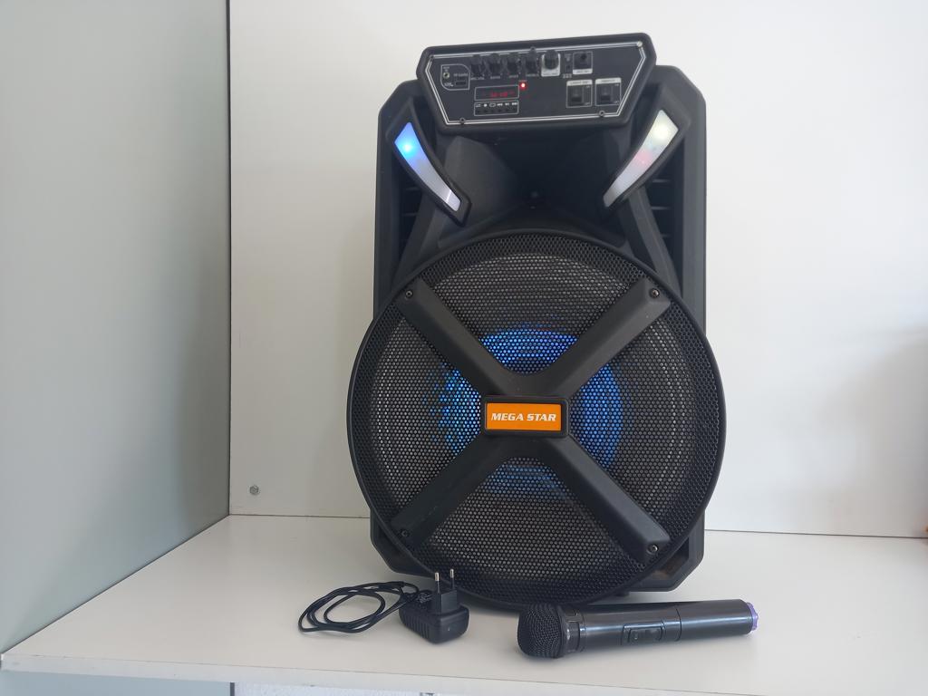 Caja De Sonido Amplificada Marca Mega Star Modelo Spa150btf Sin Control Usado Con Desgaste Acc Con MicrofonoCargador