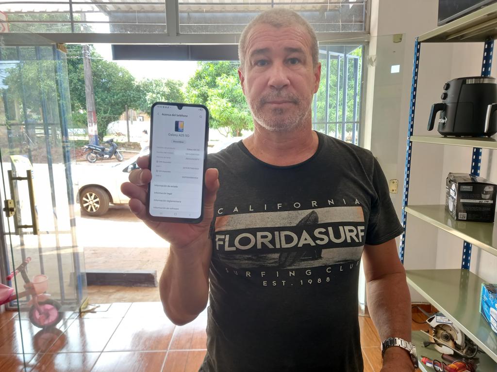 Celular Marca Samsung Modelo Sm-A256e Memoria Ram 8 Gb Almacenamiento Interno 128 Gb Acc Estuche Gris
