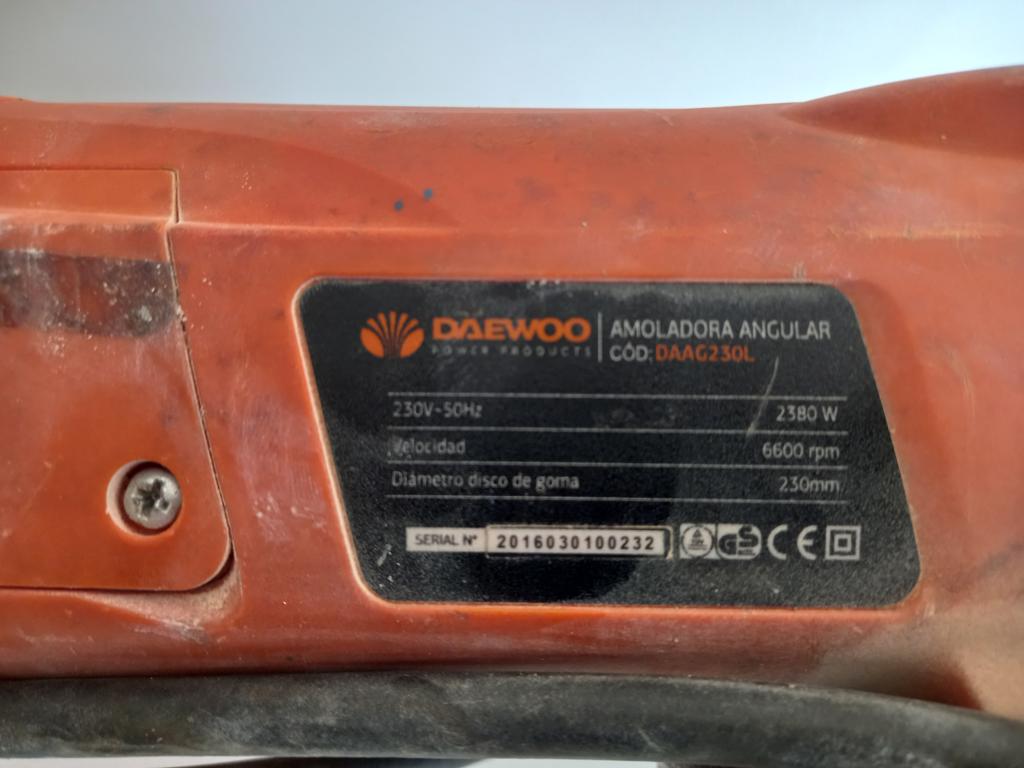 Foto 2 de Pulidora Marca Daewoo Modelo Daad230l Tamaño Grande Usado En Buen Estado Acc Con ProtectorDisco Manija
