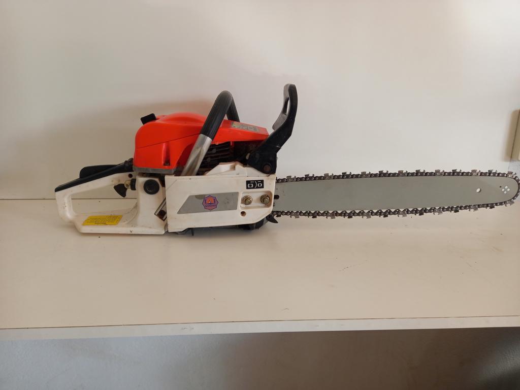 Motosierra Marca Chain Saw Modelo Usado En Buen Estado Acc Con Protector