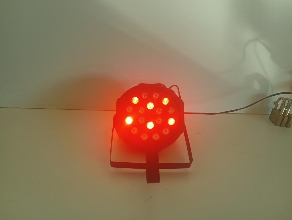 Luces Para Discoteca Marca Ewtto Modelo Et-L7418 Usado En Buen Estado Acc No Tiene