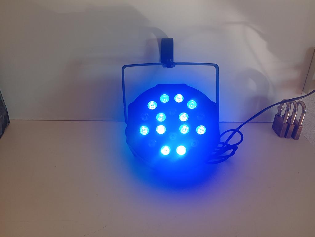 Luces Para Discoteca Marca Ewtto Modelo Rt-L7418 Usado En Buen Estado Acc No Tiene