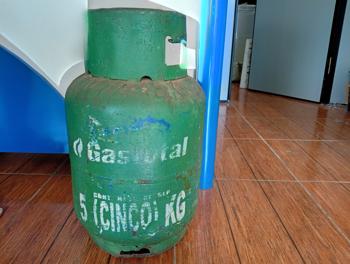 Garrafa Cap 10 Kg. Marca Gas Total Usado En Buen Estado Color Verde Acc No Tiene