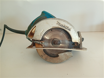 Sierra Tipo Circular Marca Makita Modelo 50071 Usado En Buen Estado Acc No Tiene