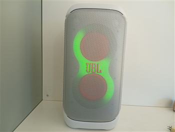Caja De Sonido Amplificada Marca Jbl Modelo Party Box Stage 320 Sin Control Usado En Buen Estado Acc Cable Power