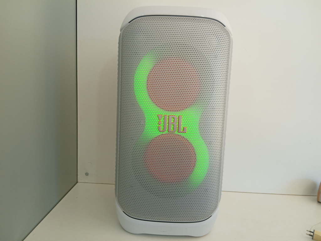 Caja De Sonido Amplificada Marca Jbl Modelo Party Box Stage 320 Sin Control Usado En Buen Estado Acc Cable Power