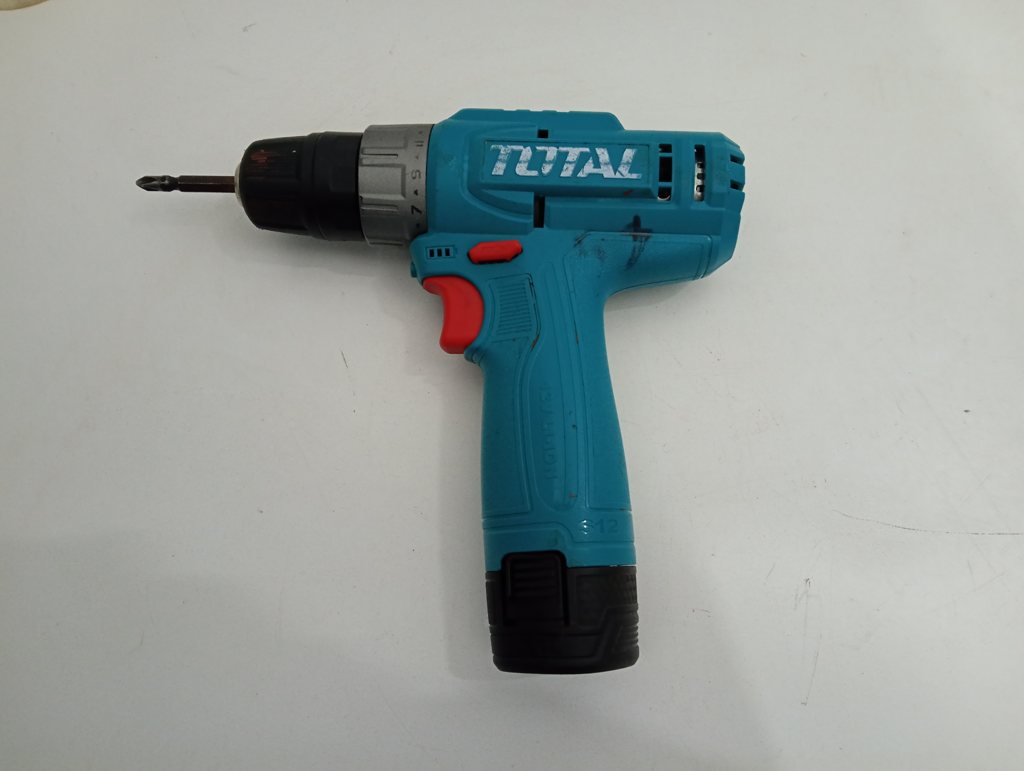 Taladro Marca Total Modelo Cordless Drill Usado En Buen Estado Acc Una Mecha