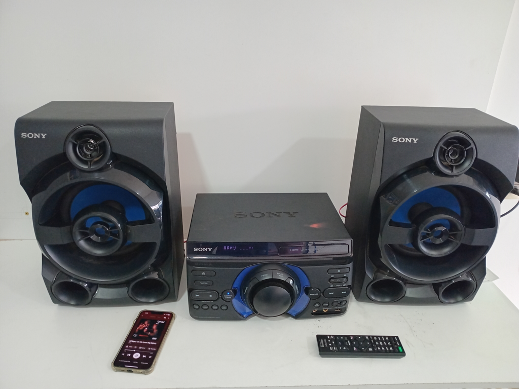 Equipo De Sonido Marca Sony Con Control Modelo Hcd-M40d Usado En Buen Estado Acc No Tiene