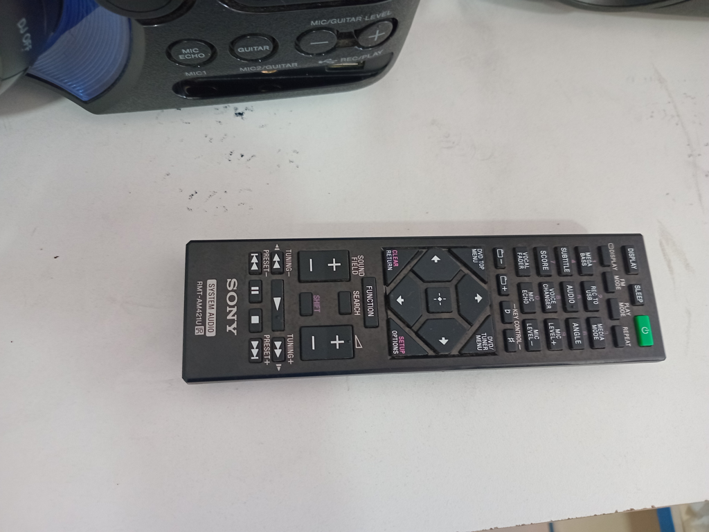 Foto 2 de Equipo De Sonido Marca Sony Con Control Modelo Hcd-M40d Usado En Buen Estado Acc No Tiene