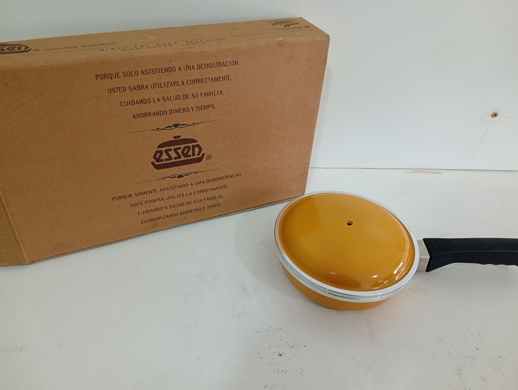 Foto 3 de Olla Marca Essen Modelo No Tiene Nuevo Sin Uso Con No Tiene Tipo Convencional Acc No Tiene
