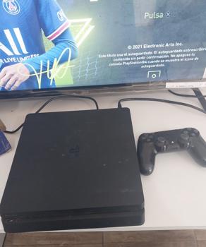 Juego Electronico Ps4 Marca Sony Modelo Jet Black Disco Duro 500 Gb Con Control Con Caja Usado Con Desgaste Acc Control Disco Juego Fifa 22